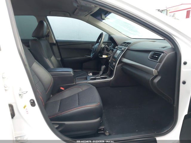 2015 TOYOTA CAMRY 4T1BF1FK3FU095043 Photo 4