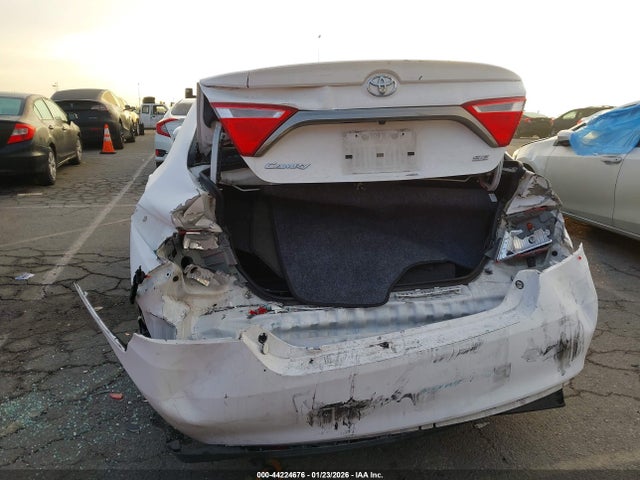 2015 TOYOTA CAMRY 4T1BF1FK3FU095043 Photo 5
