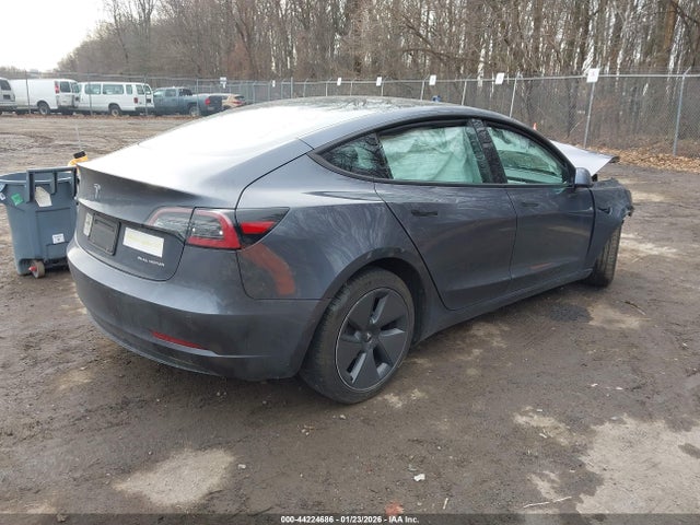5YJ3E1EB8NF112813 Tesla Model 3 Long Range Dual Motor All-wheel Drive