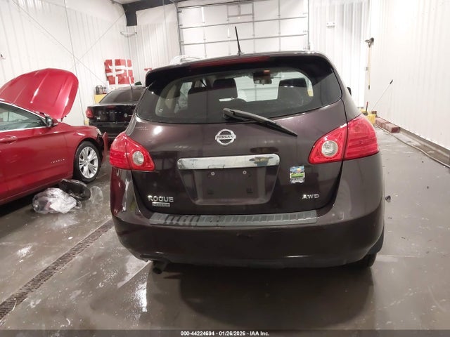 JN8AS5MV8FW258794 Nissan Rogue Select S