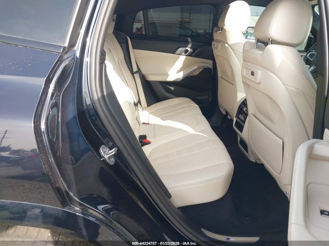2021 BMW X6 5UXCY6C06M9G17166 Photo 7