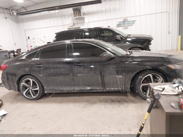 1HGCV1F32MA102455 Honda Accord Sport