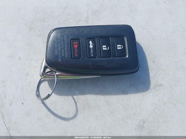 Lexus IS 200T 2016 JTHBA1D29G5002798 Image 11