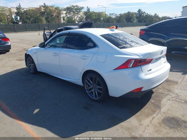 Lexus IS 200T 2016 JTHBA1D29G5002798 Image 3