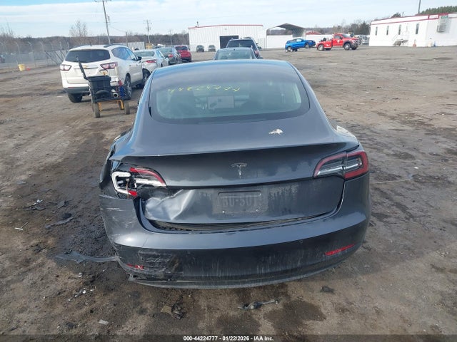 Tesla Model 3 Long Range/performance 2018 5YJ3E1EB2JF116799 Image 16