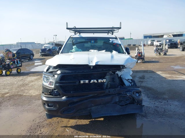 44224789 :رقم المزاد ، 1C6SRECG7NN436009 vin ، 2022 Ram 1500 Tradesman  4x2 6'4 Box مزاد بيع