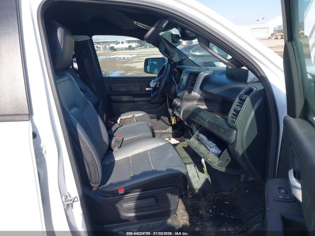 44224789 :رقم المزاد ، 1C6SRECG7NN436009 vin ، 2022 Ram 1500 Tradesman  4x2 6'4 Box مزاد بيع