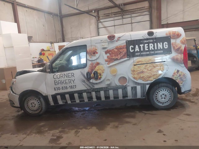 Продажа на аукционе авто 2022 Ram Promaster City Cargo Van, vin: ZFBHRFABXN6W51588, номер лота: 44224821