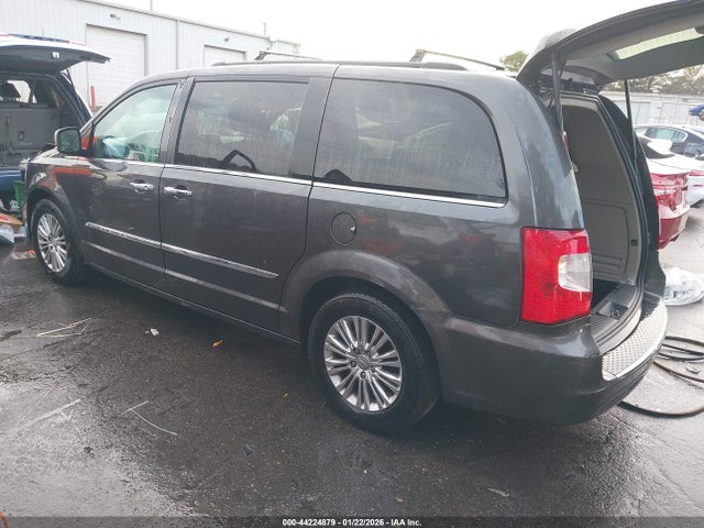 44224879 :رقم المزاد ، 2C4RC1CG0FR546485 vin ، 2015 Chrysler Town & Country Touring-l مزاد بيع