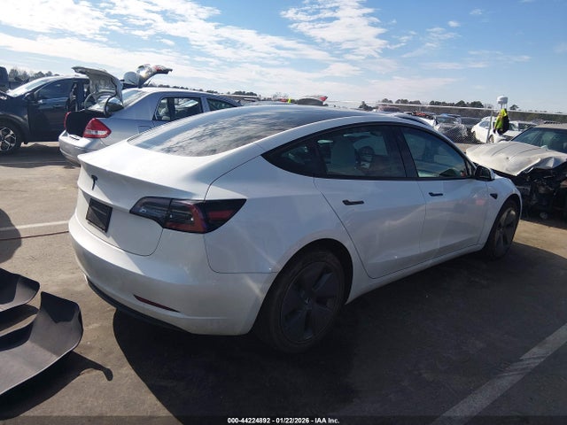 2023 TESLA MODEL 3 5YJ3E1EA7PF464713 Photo 3