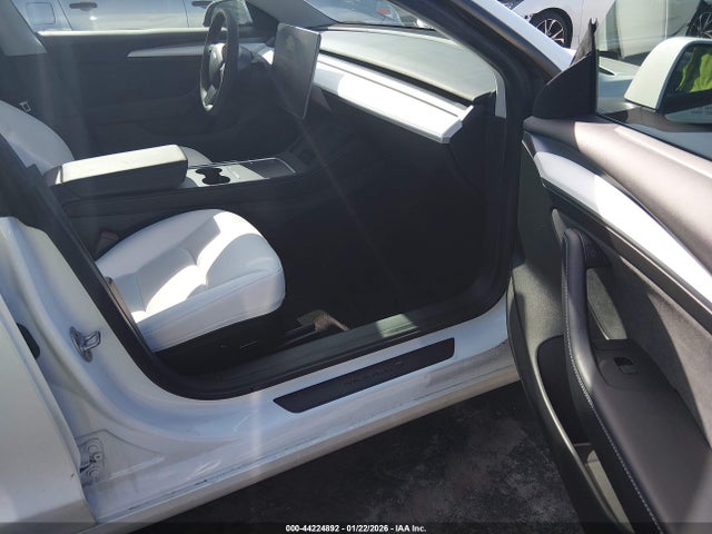 2023 TESLA MODEL 3 5YJ3E1EA7PF464713 Photo 4