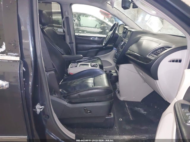 2013 CHRYSLER TOWN & COUNTRY 2C4RC1CG5DR747523 Photo 4