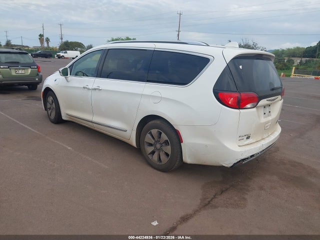 Aukcja sprzedaży 2020 Chrysler Pacifica Hybrid 35th Anniversary Limited, vin: 2C4RC1N77LR143497, numer aukcji: 44224936