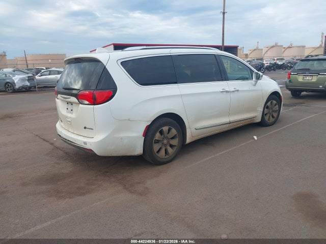 Aukcja sprzedaży 2020 Chrysler Pacifica Hybrid 35th Anniversary Limited, vin: 2C4RC1N77LR143497, numer aukcji: 44224936