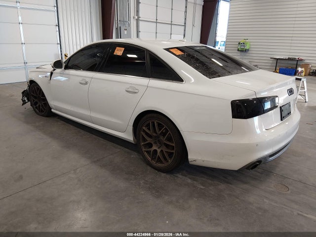 2012 AUDI A6 WAUHGBFC9CN122744 Photo 2