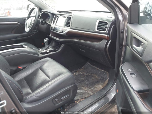 Toyota Highlander Limited V6 2016 5TDDKRFH6GS335879 Image 5