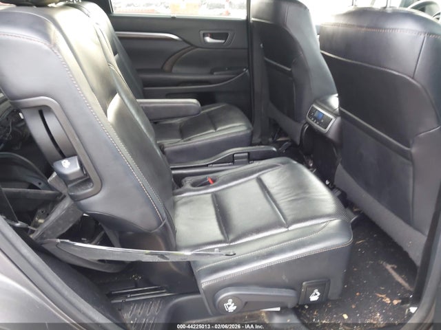 Toyota Highlander Limited V6 2016 5TDDKRFH6GS335879 Image 8