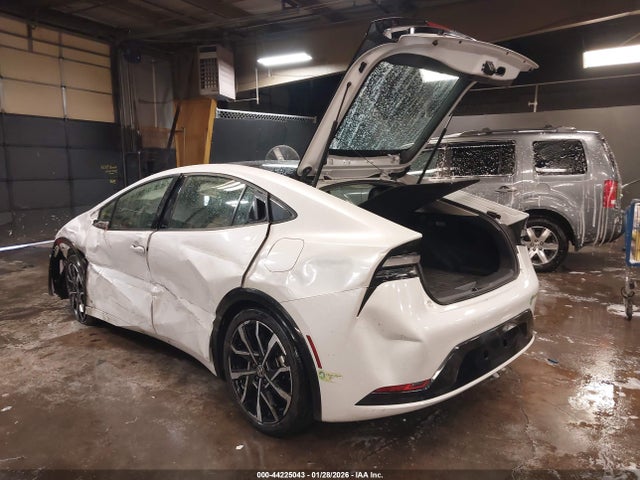 2023 TOYOTA PRIUS PRIME JTDACACU5P3000505 Photo 2