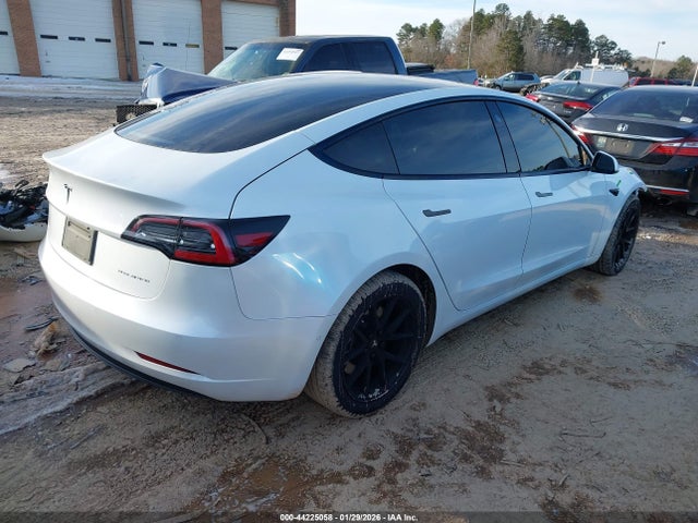 2021 TESLA MODEL 3 5YJ3E1EB1MF983387 Photo 3