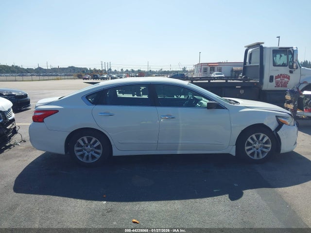44225068 :رقم المزاد ، 1N4AL3AP8HC215893 vin ، 2017 Nissan Altima 2.5 S مزاد بيع