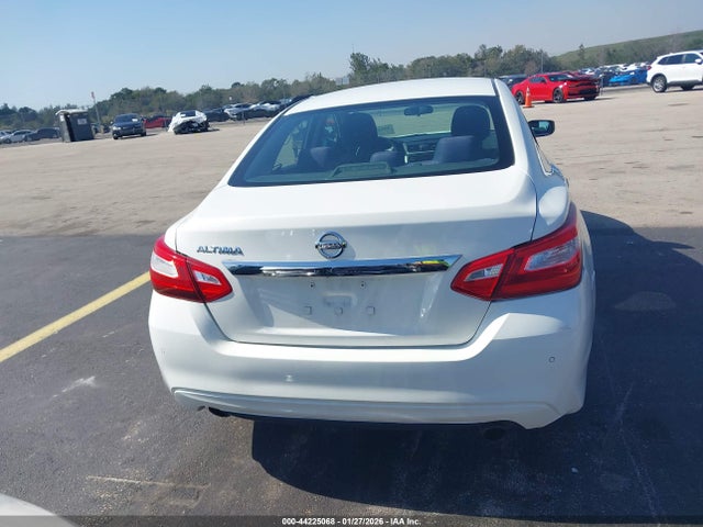 44225068 :رقم المزاد ، 1N4AL3AP8HC215893 vin ، 2017 Nissan Altima 2.5 S مزاد بيع