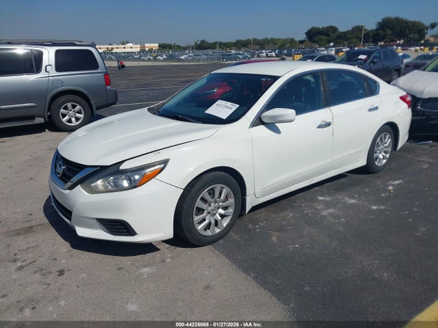 44225068 :رقم المزاد ، 1N4AL3AP8HC215893 vin ، 2017 Nissan Altima 2.5 S مزاد بيع