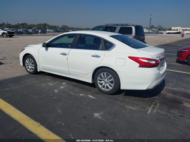 44225068 :رقم المزاد ، 1N4AL3AP8HC215893 vin ، 2017 Nissan Altima 2.5 S مزاد بيع