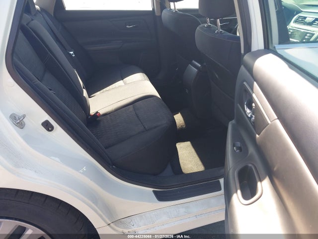 44225068 :رقم المزاد ، 1N4AL3AP8HC215893 vin ، 2017 Nissan Altima 2.5 S مزاد بيع
