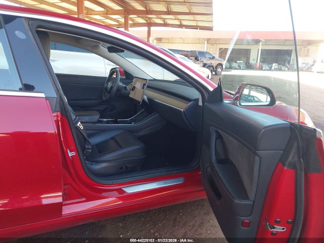 2020 TESLA MODEL 3 5YJ3E1EB0LF711167 Photo 4