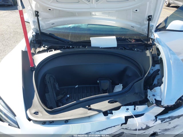 2025 TESLA MODEL 3 5YJ3E1EA2SF909237 Photo 9