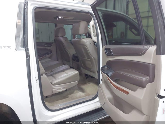Chevrolet Suburban Ltz 2016 1GNSKJKC2GR169529 Image 8