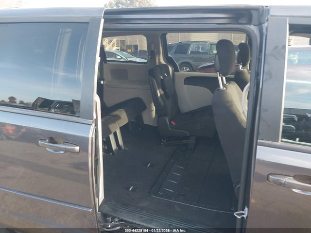 2C4RDGBG8FR508505 Dodge Grand Caravan Se