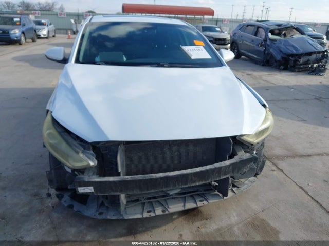 5NPD84LF6JH375929 Hyundai Elantra Value Edition