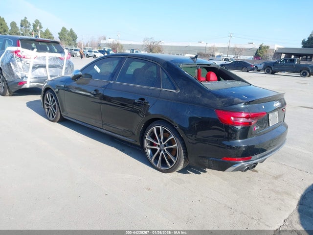 2018 AUDI S4 WAUC4AF47JA003522 Photo 2