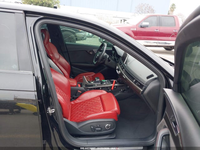 2018 AUDI S4 WAUC4AF47JA003522 Photo 4