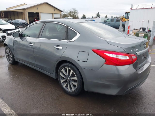 1N4AL3AP5HC292933 Nissan Altima 2.5 Sv