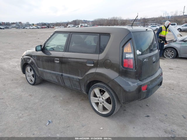 2010 KIA SOUL KNDJT2A21A7045044 Photo 2