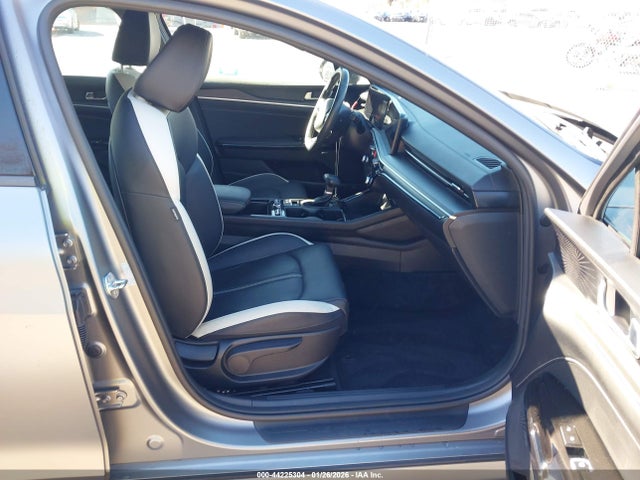 KNAG64J73S5291855 KIA K5 Gt-line