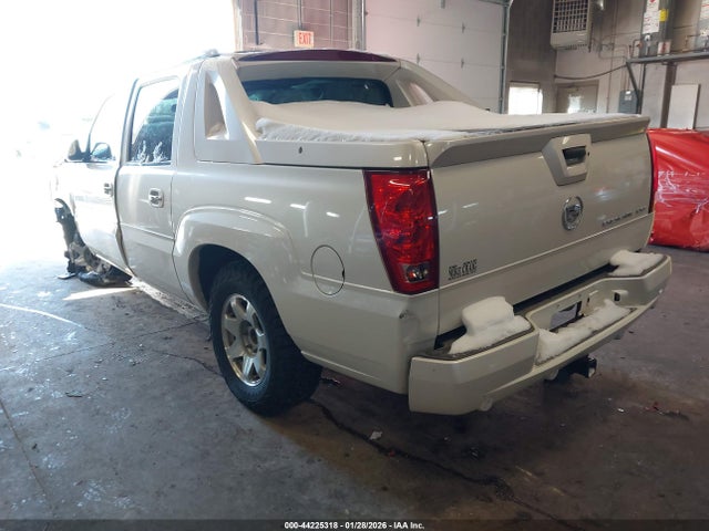 2006 CADILLAC ESCALADE EXT 3GYEK62NX6G136923 Photo 2
