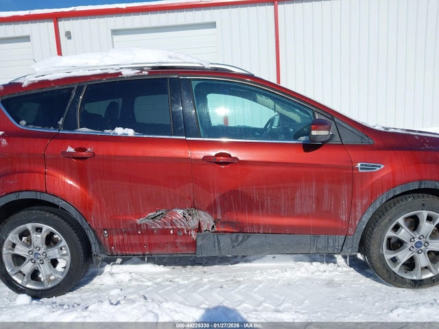 2014 Ford Escape Titanium მანქანა იყიდება აუქციონზე, vin: 1FMCU9J98EUC35776, აუქციონის ნომერი: 44225330