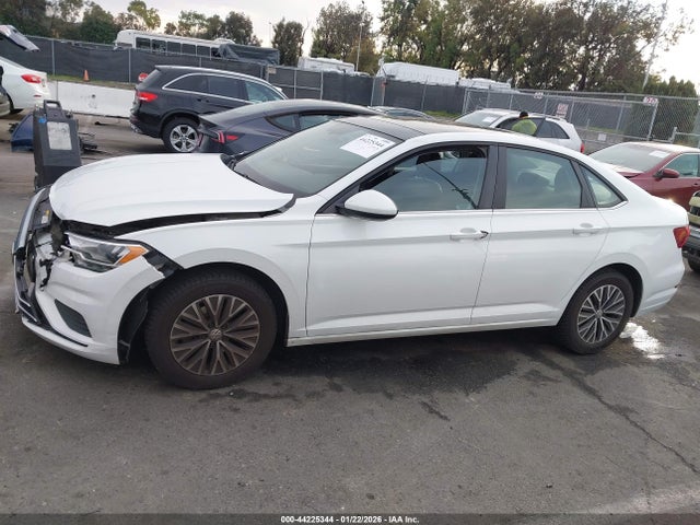 3VWCB7BU0KM197054 Volkswagen Jetta 1.4t R-line/1.4t S/1.4t Se