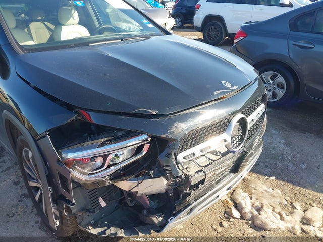 Продажа на аукционе авто 2023 Mercedes-benz Gla 250, vin: W1N4N4GB7PJ529573, номер лота: 44225348