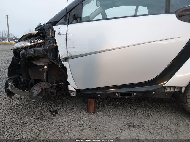 WMEEK3BA1FK826913 Smart Fortwo Passion