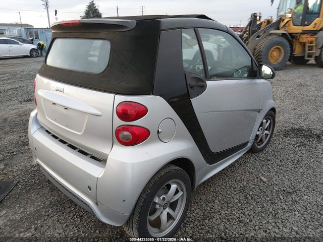WMEEK3BA1FK826913 Smart Fortwo Passion