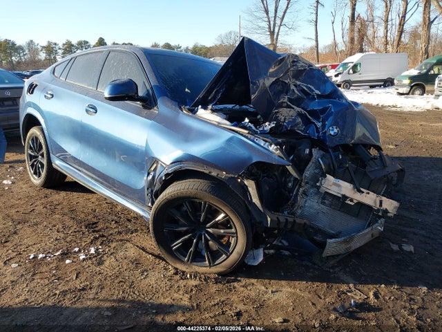 2022 BMW X6 5UXCY6C02N9J92799