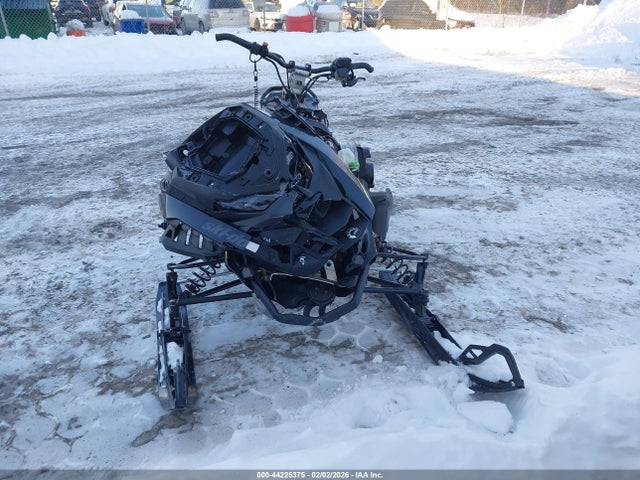 2BPSDARC3RV000049 Ski-Doo Renegade 900x