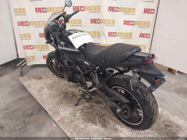 2022 KAWASAKI ZR900 JKAZR2E13NA010222 Photo 2
