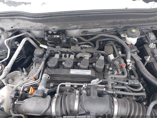 44225443 :رقم المزاد ، 1HGCV1F11JA084136 vin ، 2018 Honda Accord Lx مزاد بيع