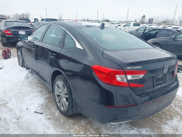 44225443 :رقم المزاد ، 1HGCV1F11JA084136 vin ، 2018 Honda Accord Lx مزاد بيع