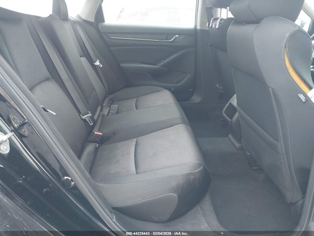 44225443 :رقم المزاد ، 1HGCV1F11JA084136 vin ، 2018 Honda Accord Lx مزاد بيع